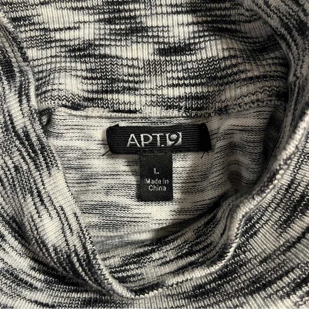 Apt. 9 Women’s L Black & White Patterned 3/4 Sleeve  Mock Turtleneck Sweater